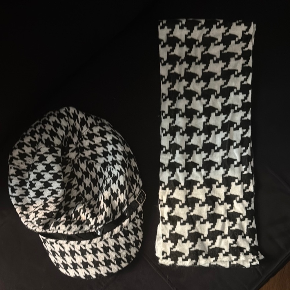 Houndstooth scarf